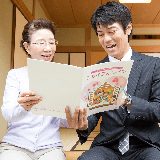 ここ最近の円安を受けて、旧三井生命のドリームクルーズという豪ドル建ての終身保険を解約するチャンスかなと思っています。 どちらかというとiDeCoやNISAに回したかったのですが知人の紹介で仕方なく入った保険です。
iDeCoやNISAに過度に期待しているわけではないのですが子供も社会人になり、生命保険(死亡保険)はあまり必要ないかなぁと。その分資産運用に全振りしようと思っています。
そこ...