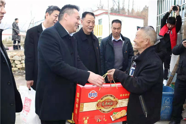 深山人家有远亲——郑州市洛阳商会企业家关爱慰问深山区困难群众服务纪实