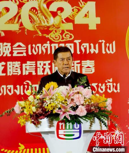 功·塔帕朗西在晚会上致辞。李映民 摄