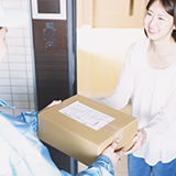 昨日auの下取りプログラムで、旧端末の返却（郵送）を行いました。 その際、同梱されていた段ボール台紙の裏面だけしか見ていなかったため、梱包方法が記載されていたことに気づいておらず、エアー緩衝材に入れた端末・申込用紙の2つをそのままレターパックに入れて投函してしまいました。

梱包方法の誤りによって下取りしてもらえないことはあるんでしょうか・・・