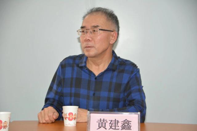 深圳市河南驻马店商会为“深圳最美公交司机”王付山献爱心送温暖