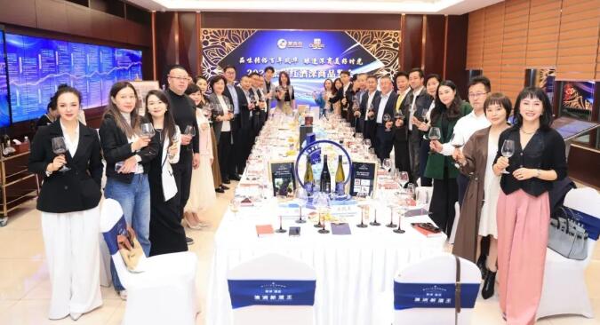 品味经典，传承百年张裕中国红酒文化