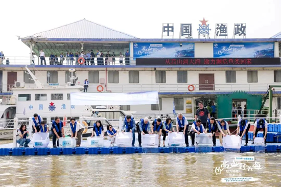 阿拉善SEE长江环保项目中心在&ldquo;全国放鱼日&rdquo;武汉场