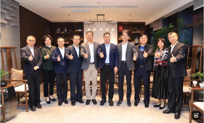 12位大咖齐聚欣旺达，新能源围炉夜话聊了啥？